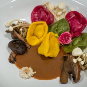 Capeletti Tricolor de Frango e Parmesão