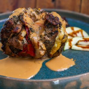 Lombo Recheado de Pimentões Defumados